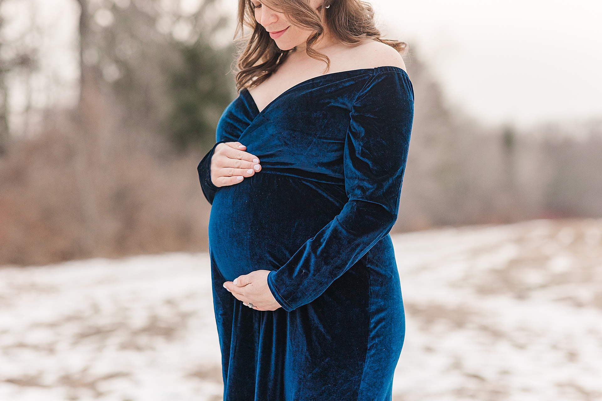 Winter maternity session with Sara Sniderman Photography at Cow Common, Wayland Massachusetts