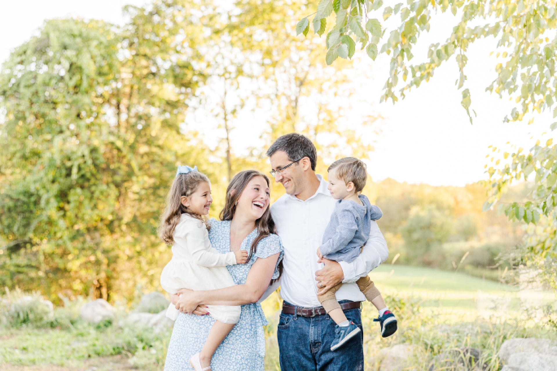 Family photo session with Sara Sniderman Photography at Oak Grove Park in Millis Massachusetts