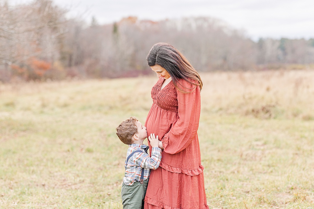 Fall Maternity Photo session at Cow Common in Wayland Massachusetts with Sara Sniderman Photography