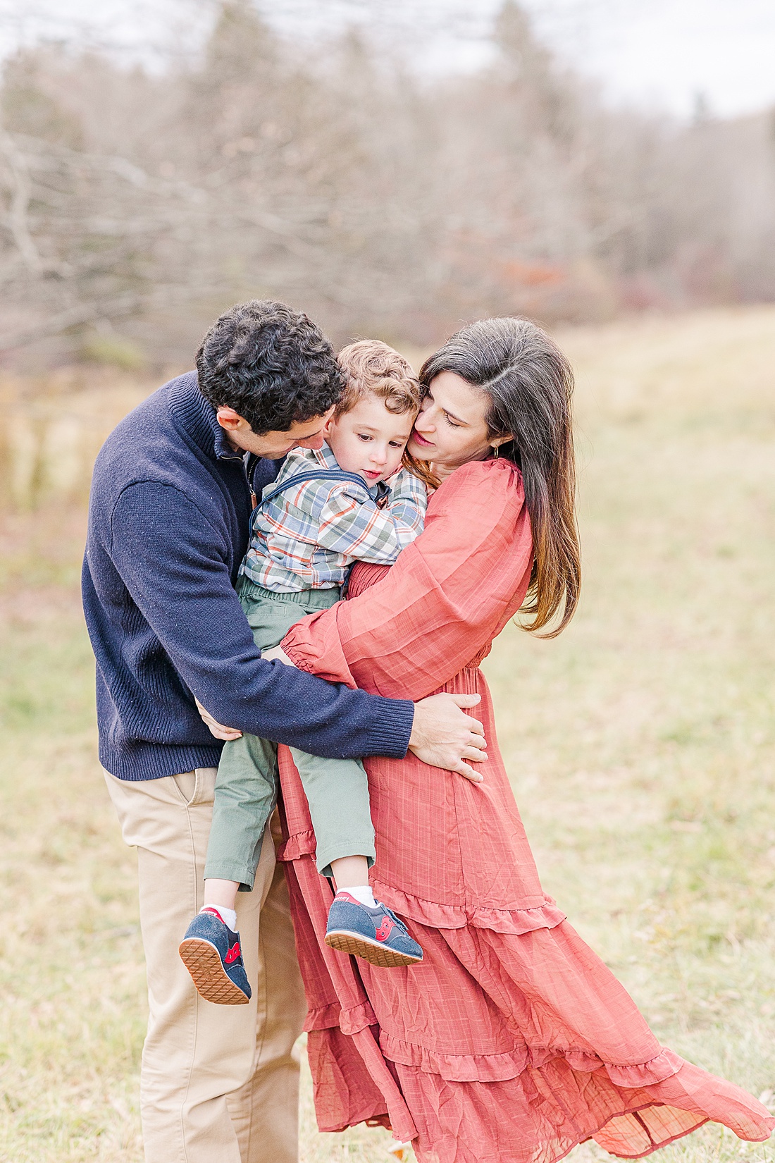 fall maternity photo session with Sara Sniderman Photography at Cow Common, Wayland Massachusetts