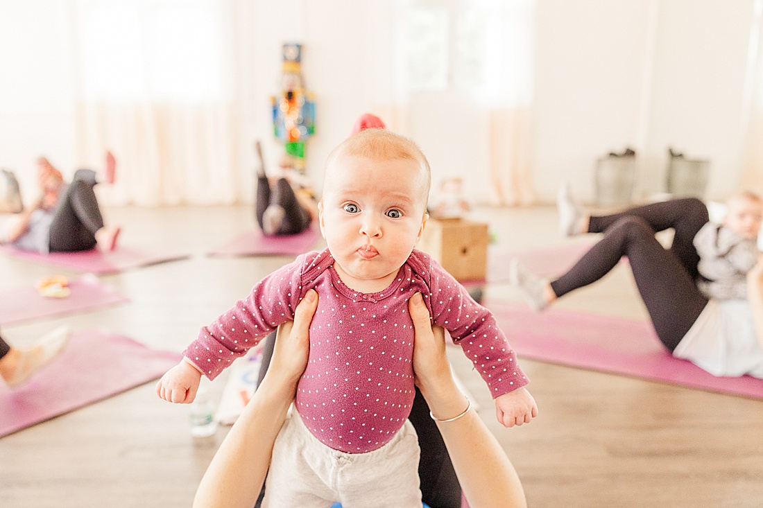 Photos of DanceFIT baby wearing class taken by Sara Sniderman Photography