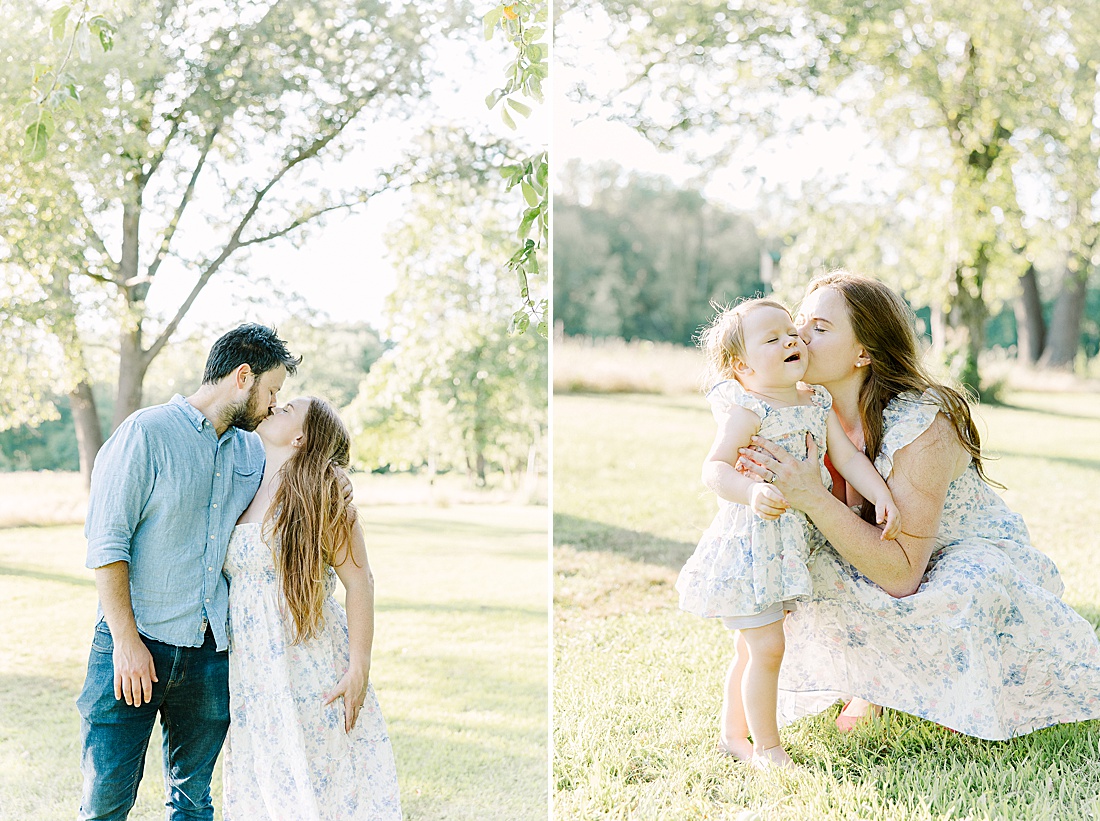 parents kiss during summer family photos with Sara Sniderman Photography t Heard Farm in Wayland Massachusetts. 